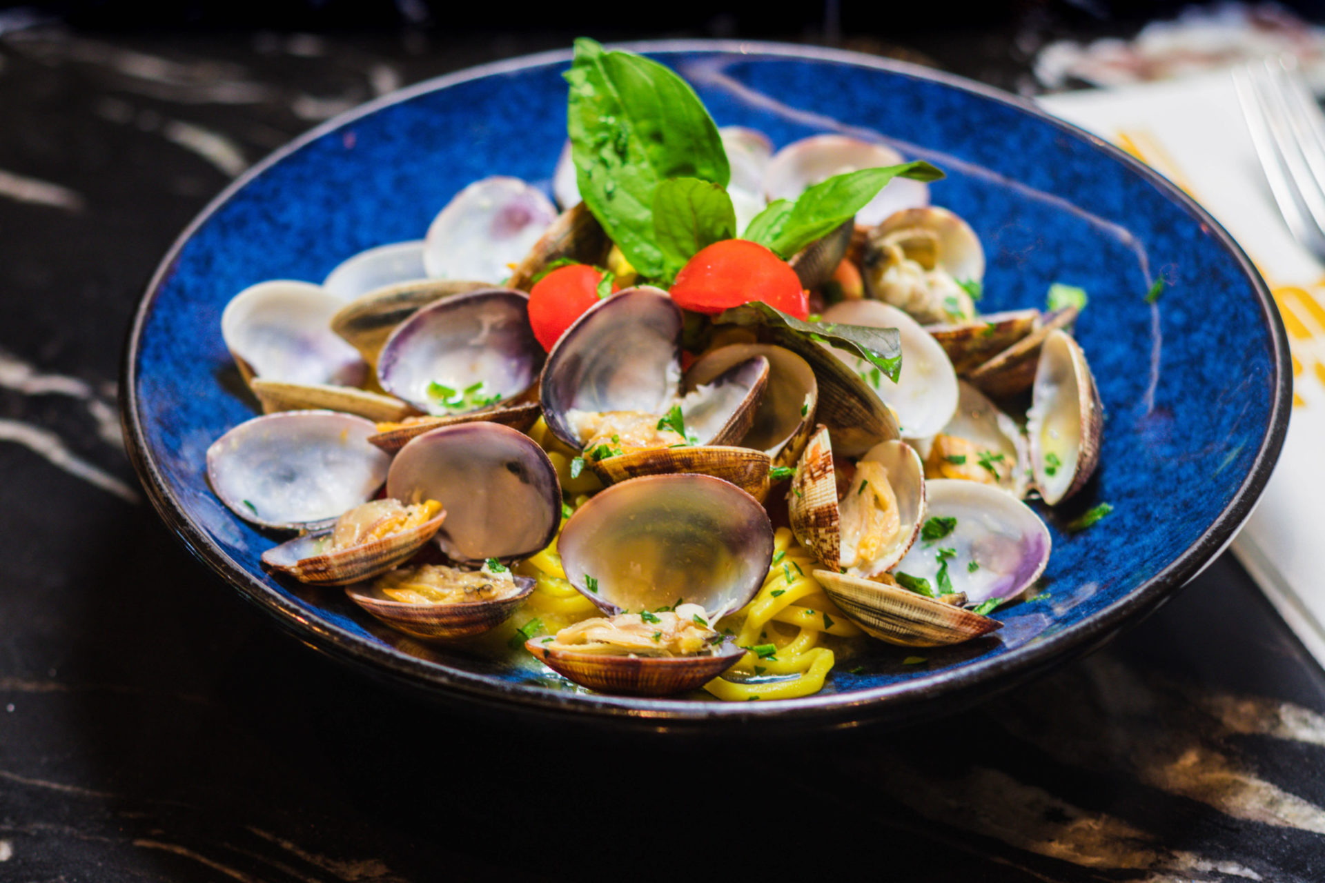 Spaghetti alle vongole ou pâtes aux palourdes